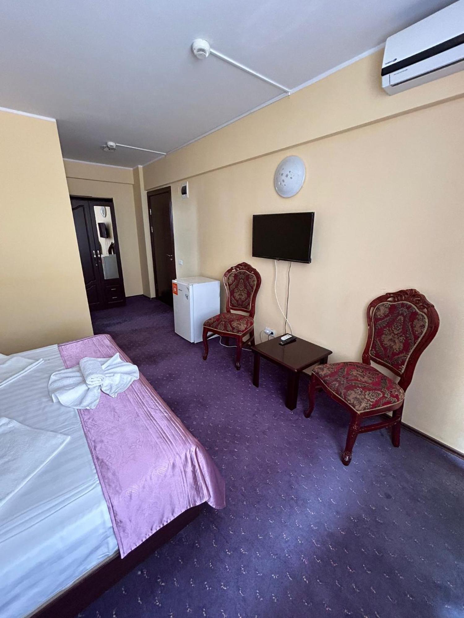 Orient Mamaia Nord Hotel Năvodari Buitenkant foto