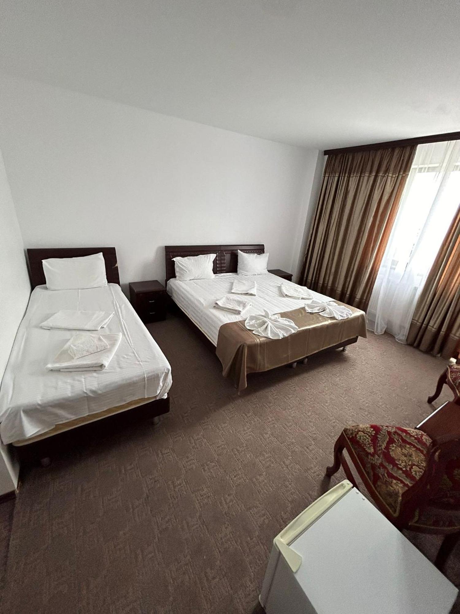 Orient Mamaia Nord Hotel Năvodari Buitenkant foto