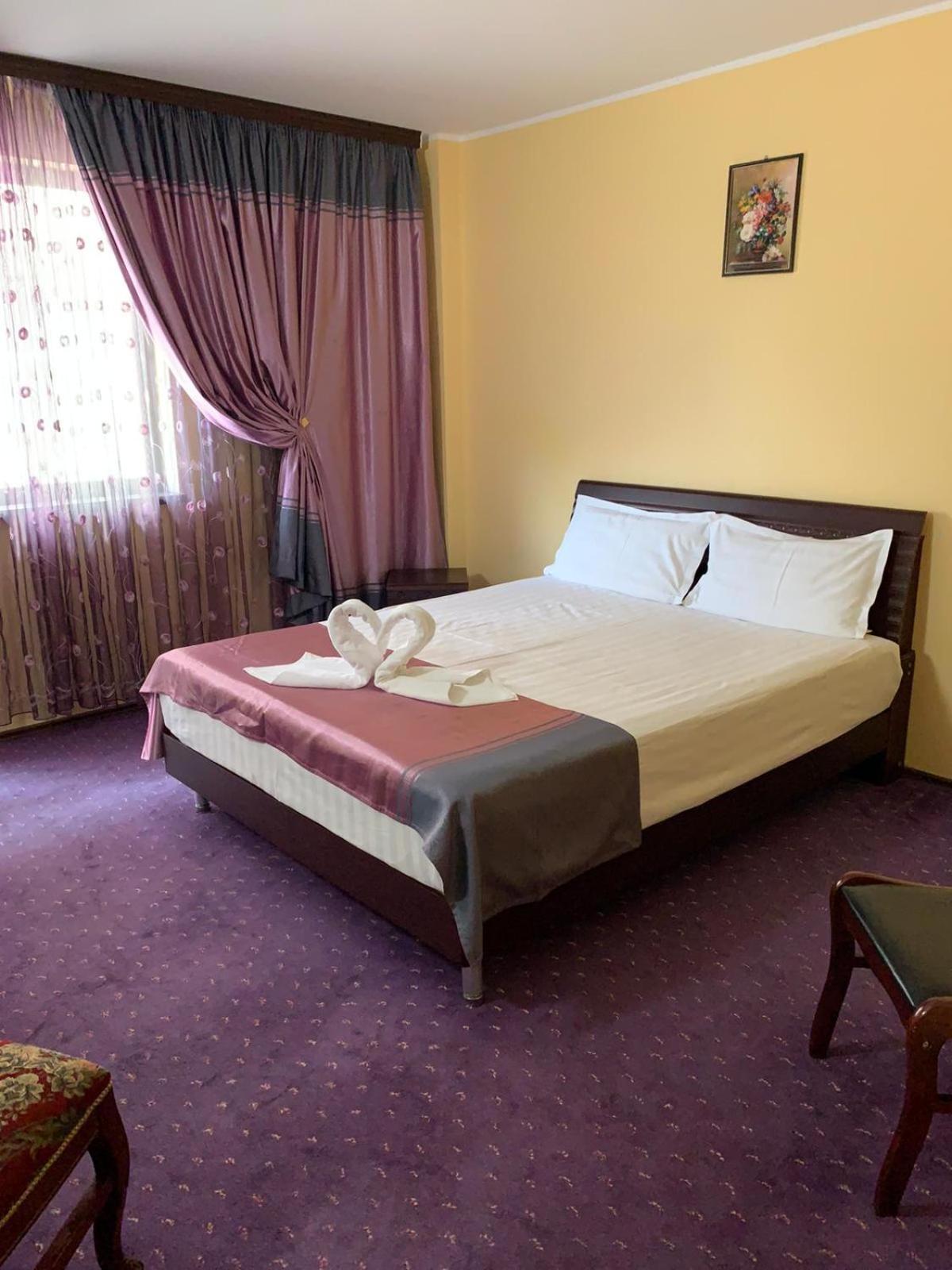 Orient Mamaia Nord Hotel Năvodari Buitenkant foto